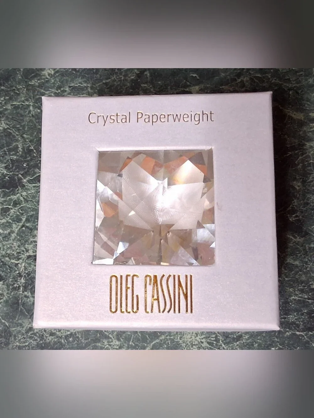 NIB Oleg Cassini Crystal Paperweight Cut Diamond Cushion Clear 2” 125551
